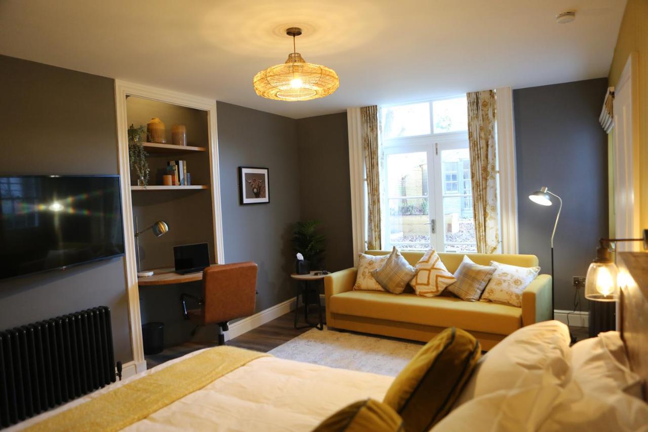 No 12 - Stunning Self Check-In Apartments In Worcester Centre Exterior photo