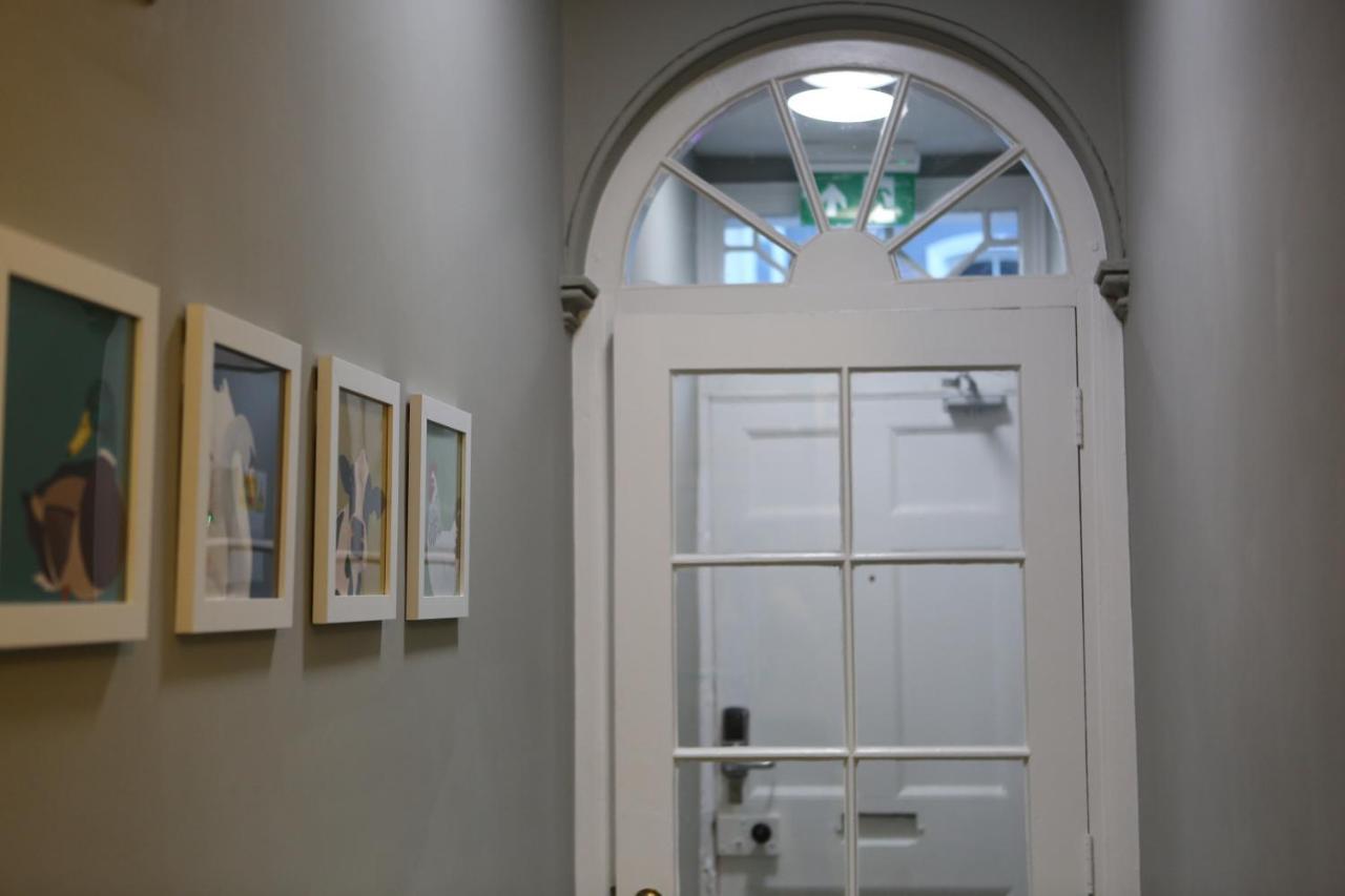 No 12 - Stunning Self Check-In Apartments In Worcester Centre Exterior photo