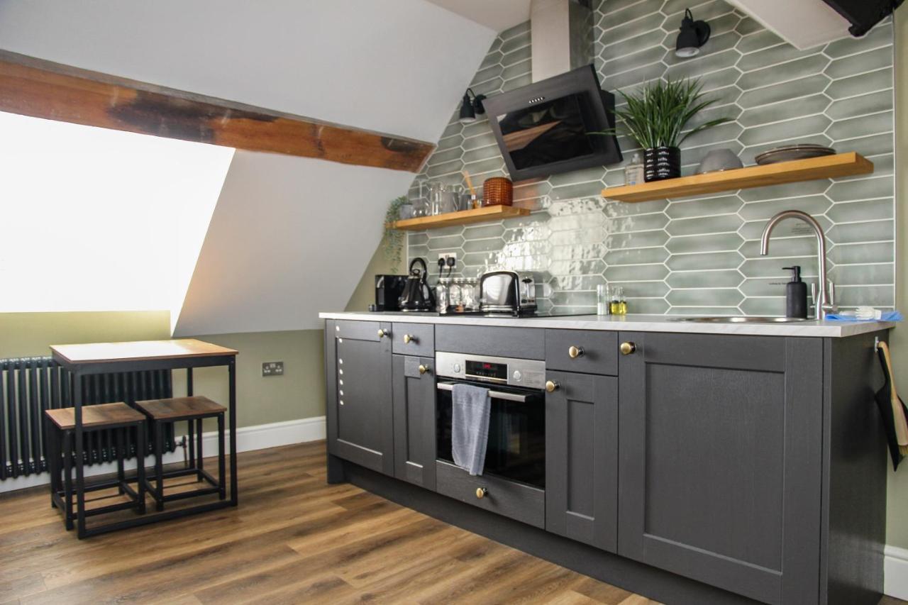 No 12 - Stunning Self Check-In Apartments In Worcester Centre Exterior photo