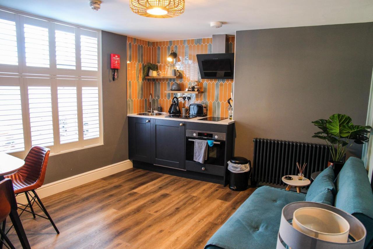 No 12 - Stunning Self Check-In Apartments In Worcester Centre Exterior photo